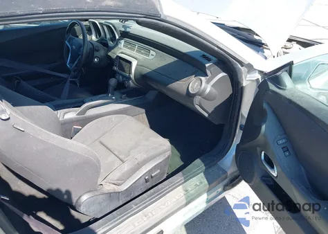 2015 Chevrolet Camaro 1Lt из США, поврежденный, VIN 2G1FD3D35F9165649